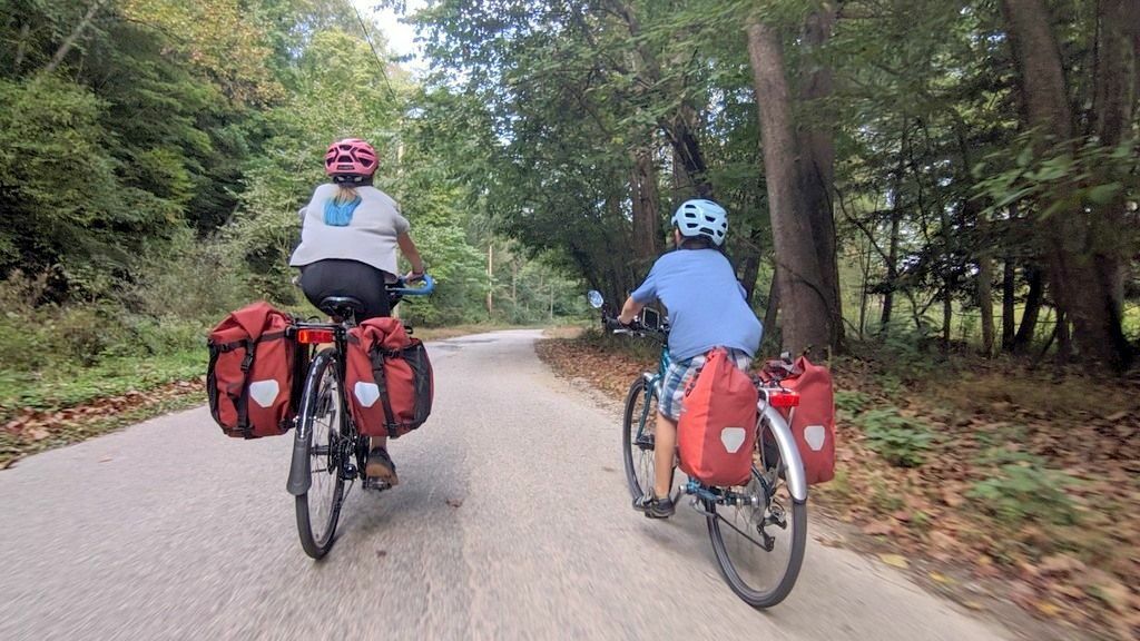 De Grenzen van Fietsen en Kamperen Overschrijden: Oplossingen voor een Onvergetelijk Avontuur